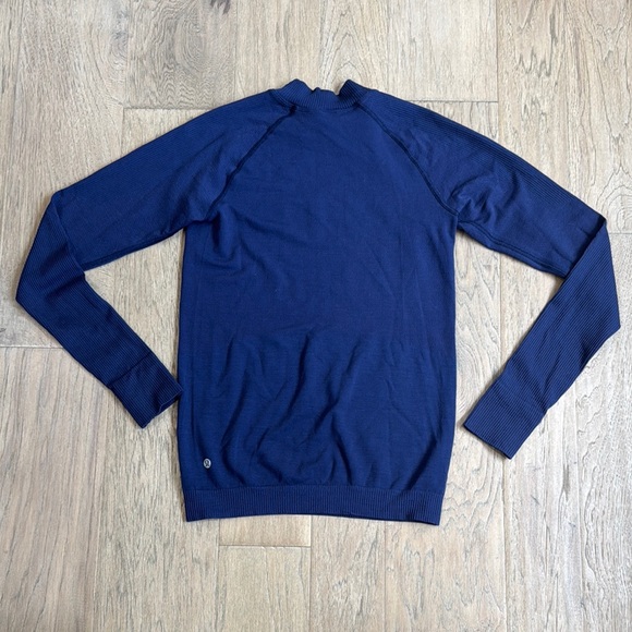 Lululemon Keep the Heat Thermal Long Sleeve Shirt Night Sea Size Medium - Picture 10 of 15